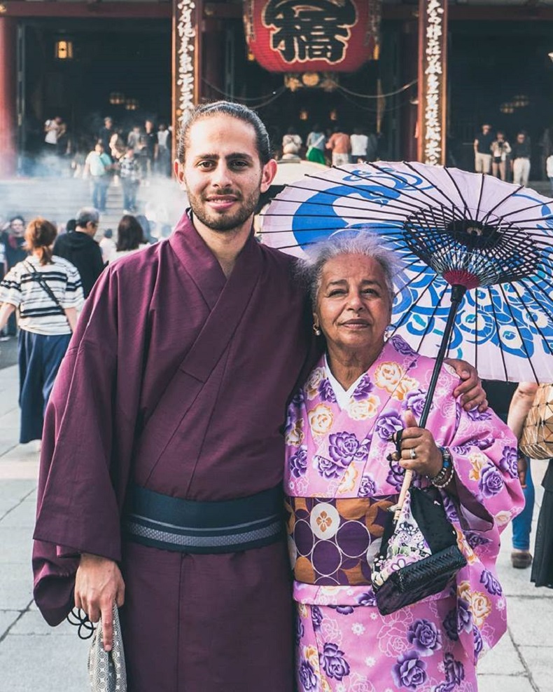 Hai bà cháu đã chu du đến Nhật và "vận" trang phục truyền thống - Kimono