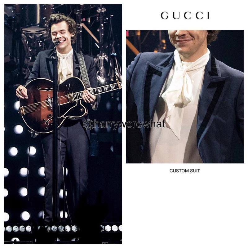 Chàng ca sĩ sinh năm 1994 "lột xác" hoàn toàn trong những bộ trang phục của Gucci. 