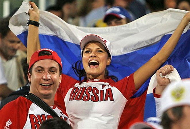 Cổ động viên bị cấm làm những gì khi xem World Cup 2018 tại Nga?