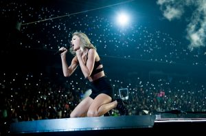 Thậm chí siêu sao Taylor Swift cũng không thể cứu vãn được nhạc pop?