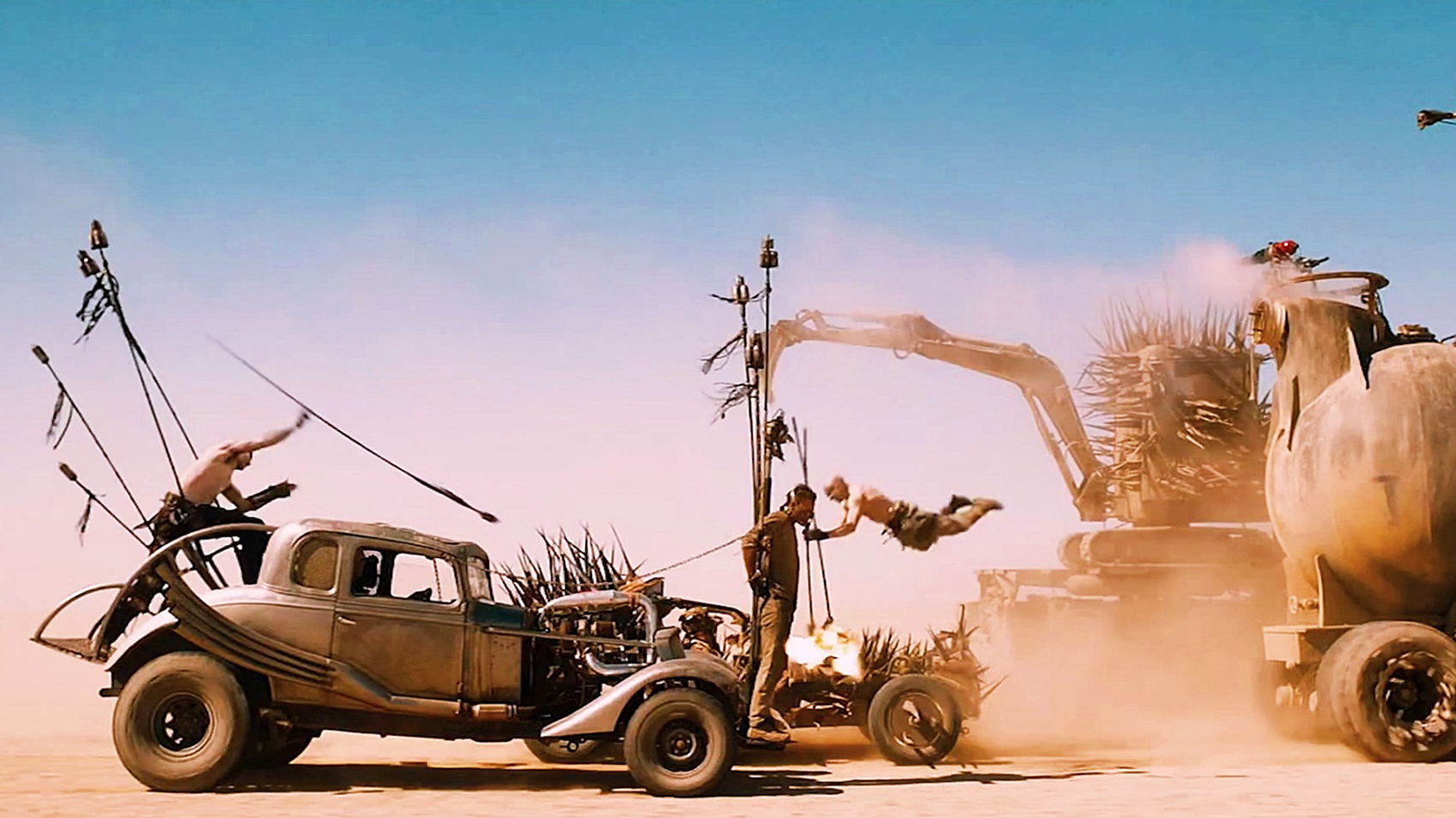 Bối cảnh hoang mạc kỳ vĩ của Namibia xuất hiện vô cùng sống động trong siêu phẩm "Mad Max: Fury Road" 