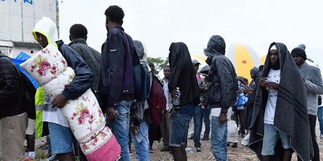 Niger giải cứu hàng trăm người di cư bị bỏ mặc trên sa mạc