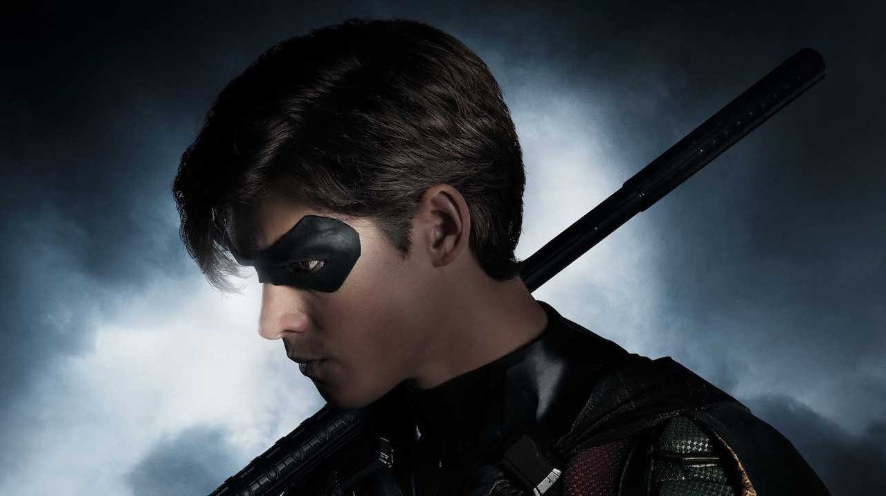 titans-robin-first-look-final-1512169389598_1280w