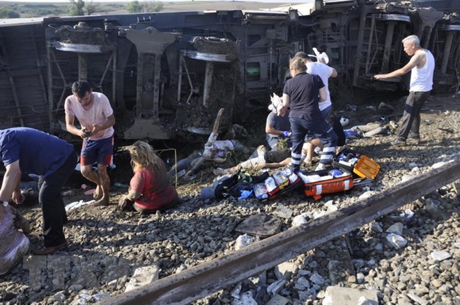 Thổ Nhĩ Kỳ: Tai nạn đường sắt nghiêm trọng, gần 150 chết và bị thương