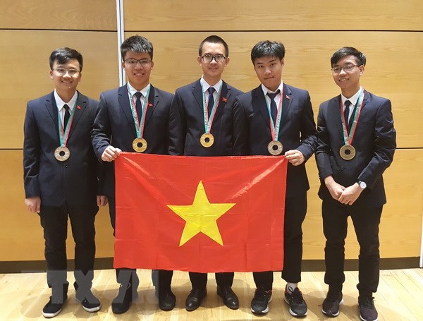 Việt Nam giành hai Huy chương Vàng tại kỳ thi Olympic Vật lý 2018