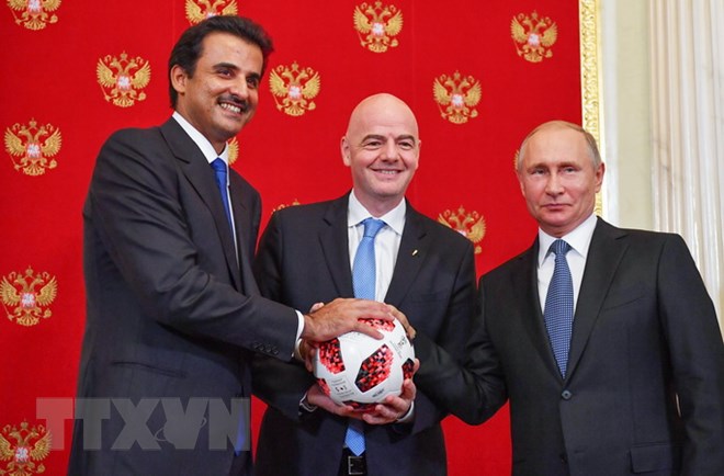 Nga long trọng trao quyền đăng cai World Cup 2022 cho Qatar