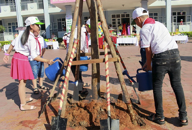 c-c-em-h_c-sinh-tr__ng-th-quang-quanh-tham-gia-tr_ng-c%c6%92y