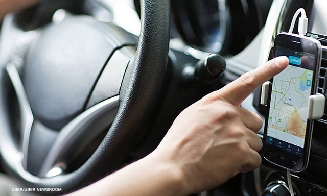 Grab car, “xe công nghệ” có thể không phải gắn hộp đèn trên nóc xe