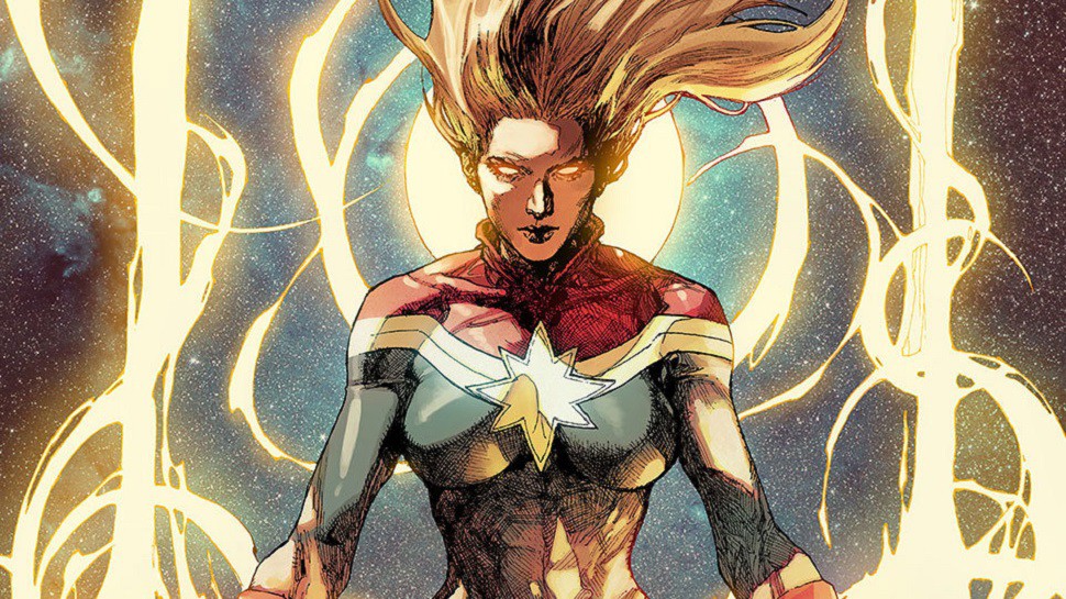 Captain Marvel tên thật là Carol Susan Jane Danvers, xuất hiện lần đầu trong truyện tranh Marvel Super -Heroes với tư cách là một phi công thuộc biên chế không lực Hoa Kỳ. 