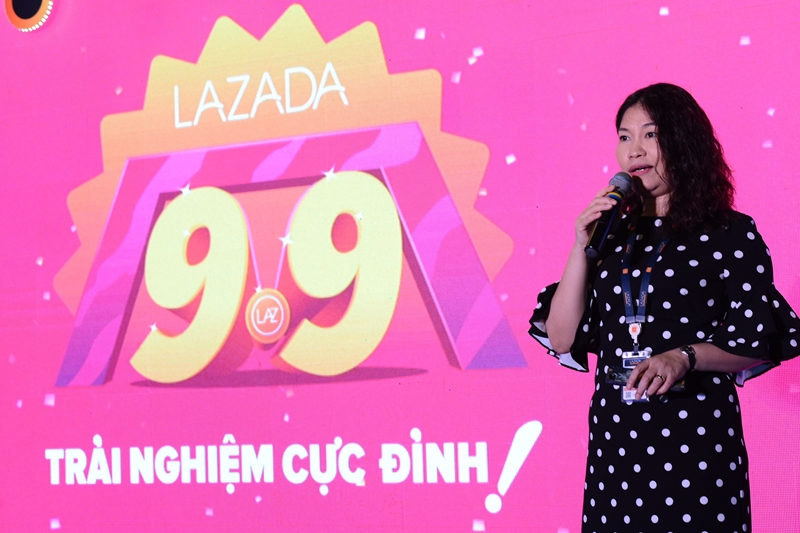 Chia sẻ về việc ra mắt LazMall, Bà Nguyễn Thanh Thủy – Giám Đốc Kinh Doanh của Lazada Việt Nam cho biết: "“LazMall là bước đi chiến lược của Lazada Việt Nam với mục đích tạo ra những trải nghiệm mua sắm khác biệt cho khách hàng, trong việc mang đến những thương hiệu toàn cầu cho khách hàng Việt Nam; đồng thời khẳng định vị thế của Lazada là một trong những công ty thương mại điện tử hàng đầu tại thị trường Đông Nam Á."