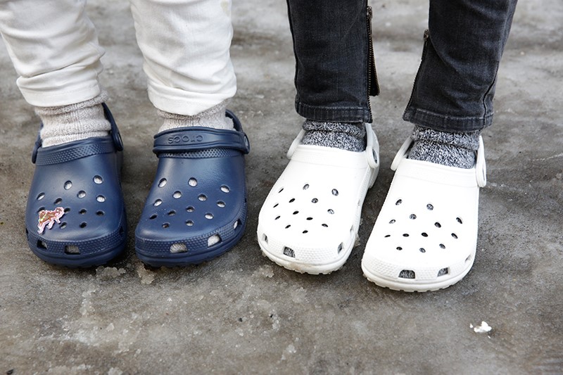 Sự kết hợp Crocs & Socks mang đến sự thoải mái tuyệt đối
