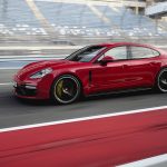 Porsche Panamera GTS mới có giá từ hơn 10 tỷ đồng