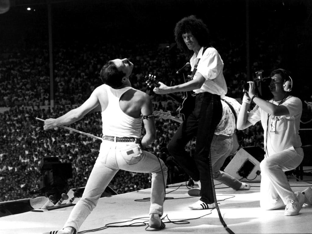 Queen đã biến sân khấu Live Aid thành huyền thoại như thế nào?