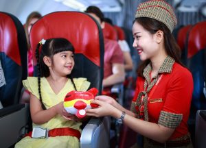 Vietjet công bố chuỗi chương trình lớn nhất trong năm “Kết nối yêu thương – Yêu là phải tới”