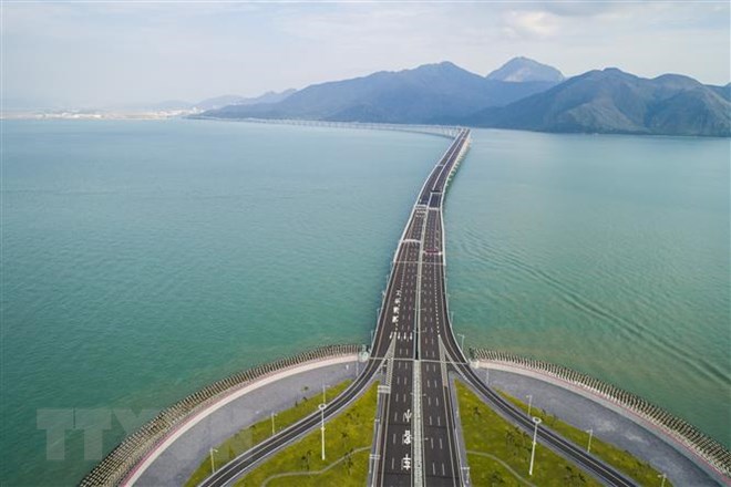 Cây cầu vượt biển dài nhất thế giới tại Trung Quốc sẽ có mạng 5G