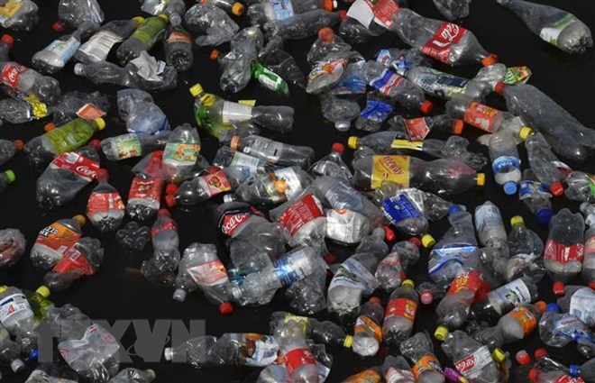 Nhật Bản đề xuất hợp tác giải quyết vấn đề rác thải nhựa