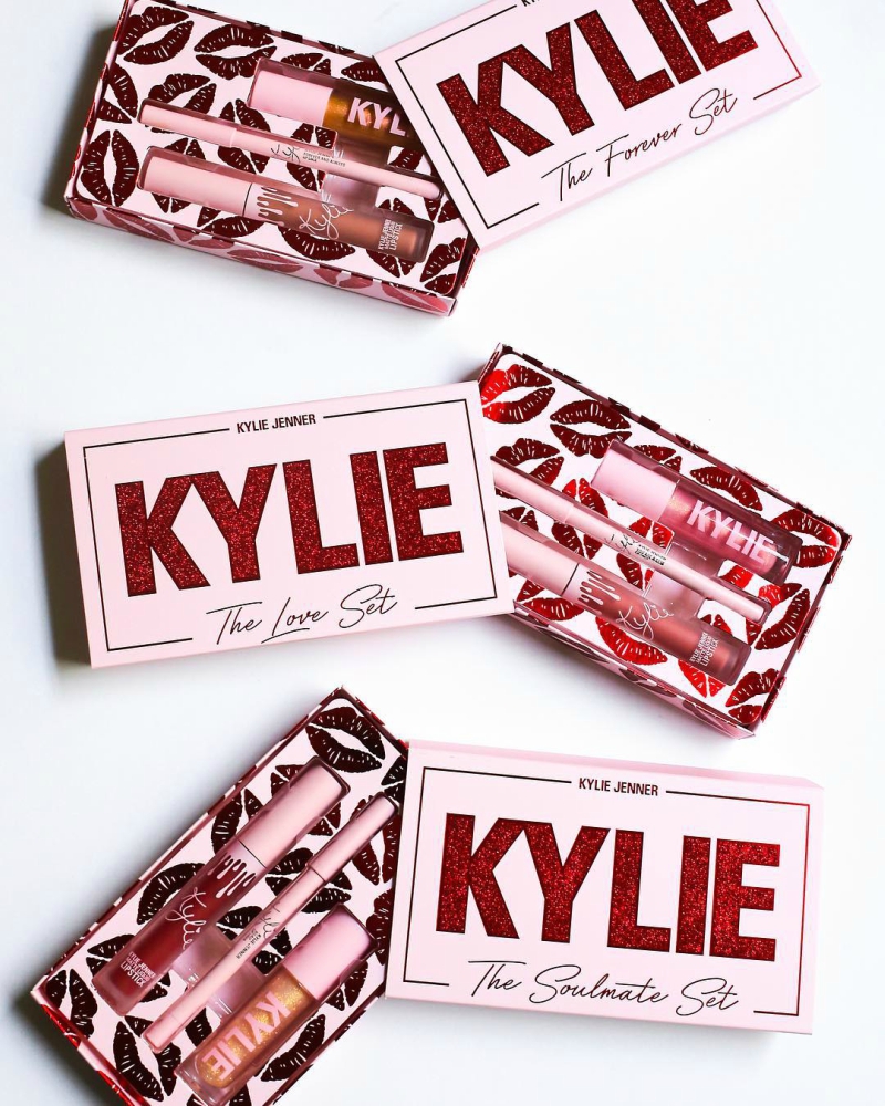 Ba set son nằm trong bộ sưu tập Valentine của Kylie Cosmetics