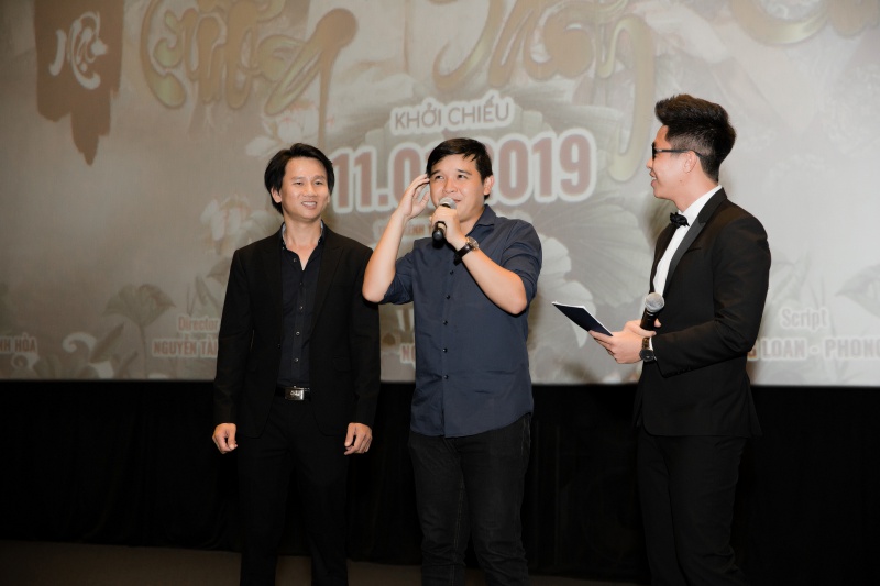 Bộ đôi đạo diễn tài năng Nguyễn Tài Nam và Võ Thanh Hòa chia sẻ cảm nghĩ trước báo giới. 