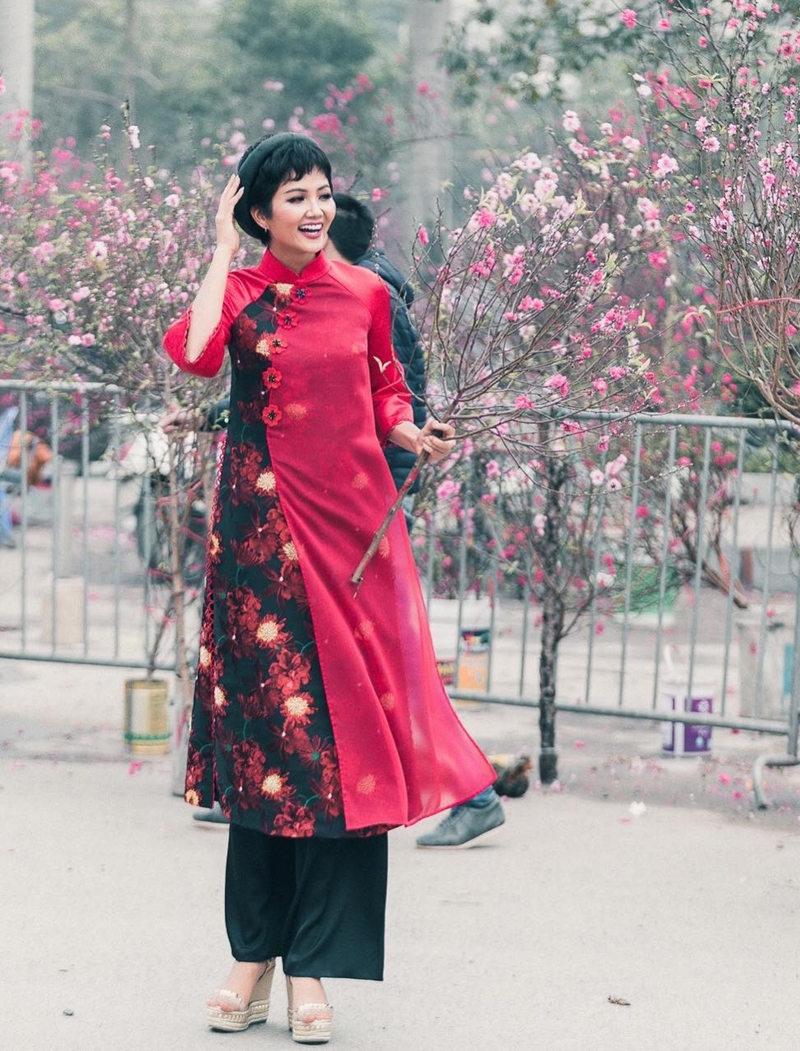 20190702_sao_viet_mac_ao_dai_ngay_tet_deponline_07