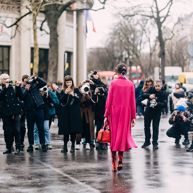 paris fashion week, thời trang, màu hồng,