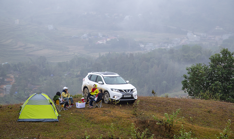 Nissan X-Trail chay dau