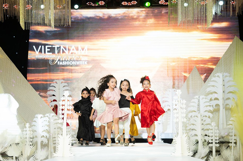 Tuần lễ thời trang trẻ em quốc tế Việt Nam 2019._Đẹp Online