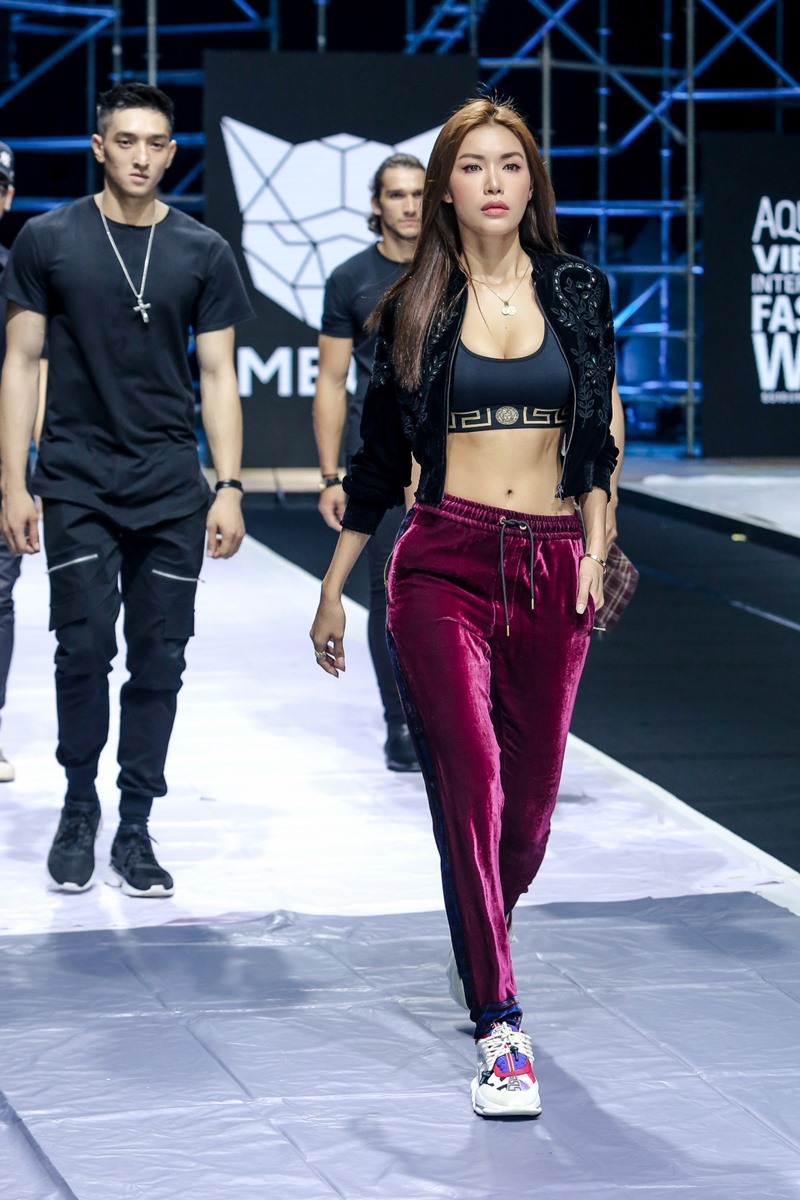 chung thanh phong, rapper binz, minh tú, meuw gene, vifw 2019