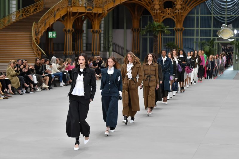 chanel, cruise 2020, bộ sưu tập, virginie viard, thời trang, coco chanel, karl lagerfeld, paris, grand palais