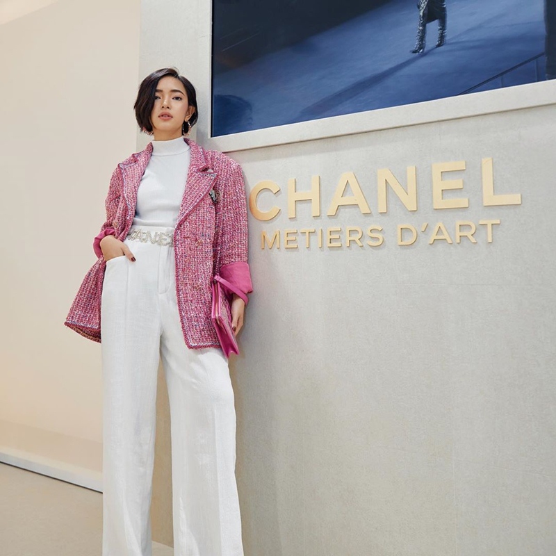 Liên tục mặc trang phục tweed của Chanel Vương Nhất Bác vẫn nam tính ngời  ngời  Phong cách sao  Việt Giải Trí