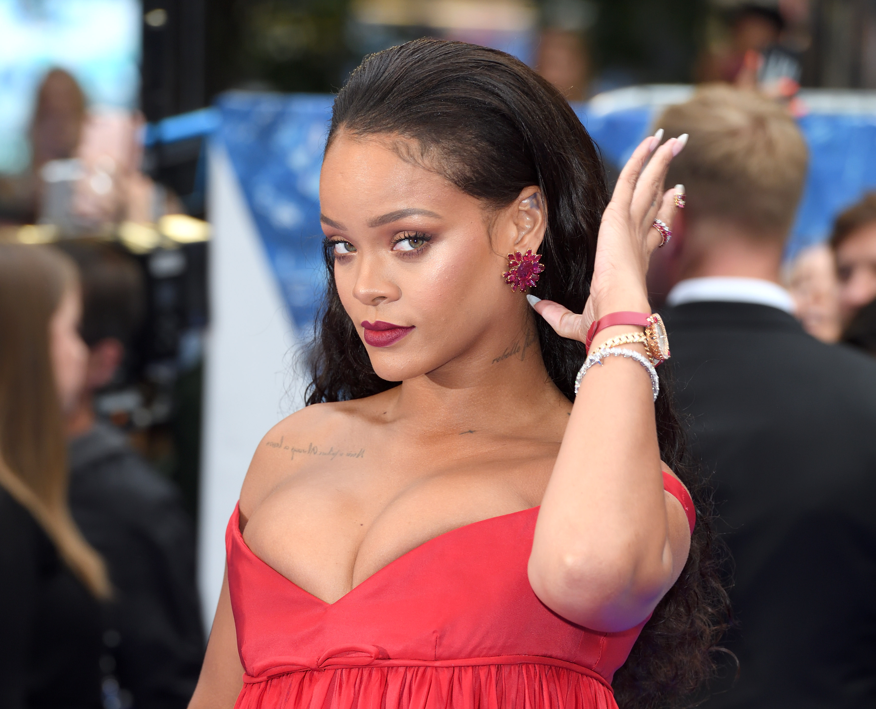 Kinh doanh giỏi như vậy, bảo sao Rihanna chấp nhận gác lại sự nghiệp âm nhạc đỉnh cao - Tạp chí Đẹp