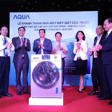 Máy giặt cửa trước lồng giặt 525mm chính thức được sản xuất tại Việt Nam