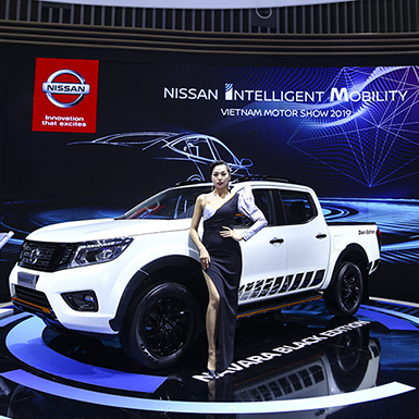 Công nghệ chuyển động thông minh và mẫu Nissan Navara Black Edition mới