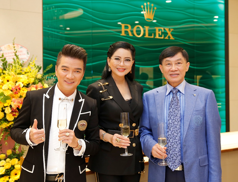 “Vua hàng hiệu” Johnathan Hạnh Nguyễn khai trương cửa hàng Rolex tại Tràng Tiền Plaza