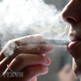 Nghi vấn tổn thương phổi do nhiễm khói hóa chất từ thuốc lá điện tử