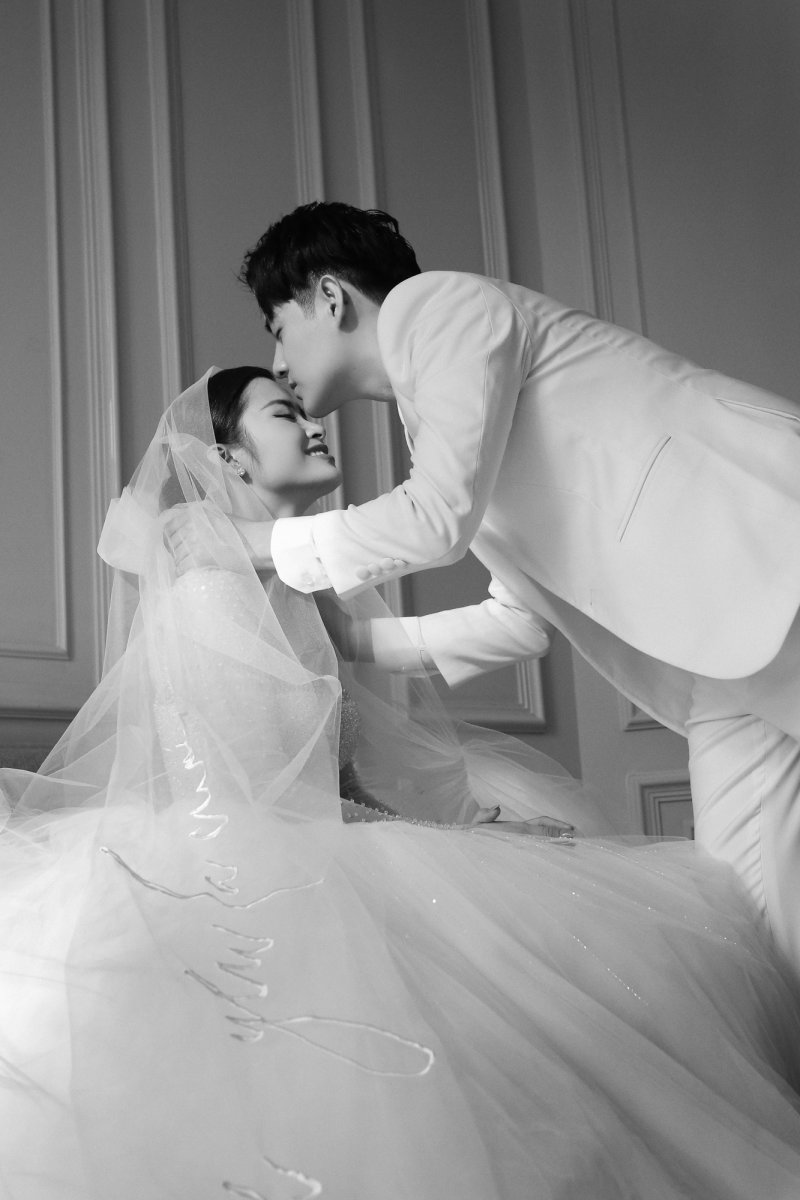 Điểm lại những chiếc đầm cưới siêu đẹp của mỹ nhân Việt