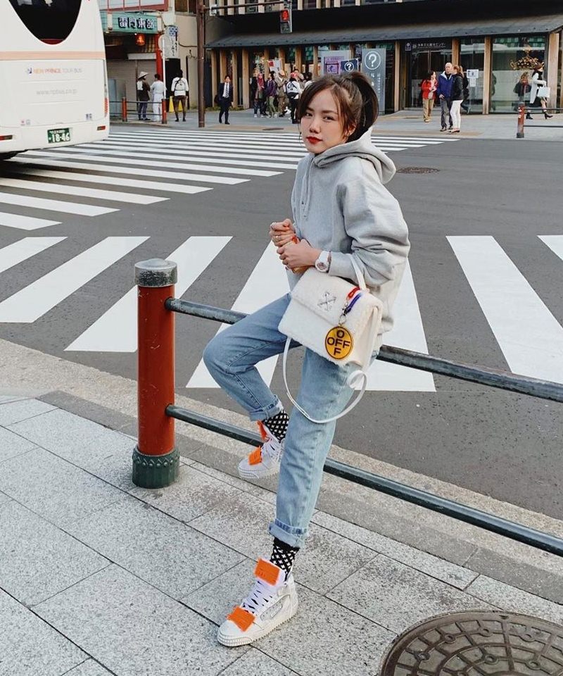 street-style-sao-Viet-nhung-ngay-cuoi-cung-nam-2019-DepOnline-03