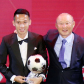 Hùng Dũng vượt Quang Hải, lần đầu giành Quả bóng vàng 2019