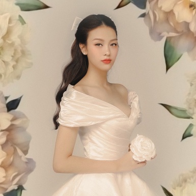 NTK Chung Thanh Phong biến giấc mơ cổ tích thành hiện thực qua BST váy cưới “Dear My Princess”