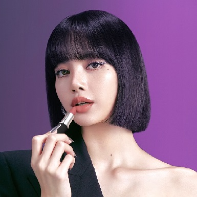 Lisa (Blackpink) trở thành đại sứ thương hiệu toàn cầu của M.A.C Cosmetics