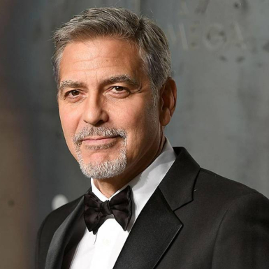 George Clooney tặng va ly tiền cho hội bạn thân và câu chuyện về sẻ chia của cải