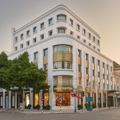 Louis Vuitton khai trương cửa hàng hai tầng đầu tiên tại thủ đô Hà Nội
