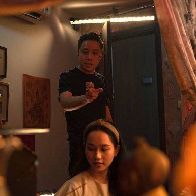 Đạo diễn Victor Vũ tạo dựng “vũ trụ bùa ngải” đầu tiên trên màn bạc Việt Nam