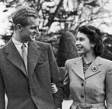 Hoàng thân Philip – Nữ hoàng Elizabeth II: Mối tình trăm năm hòa hợp chốn Hoàng gia