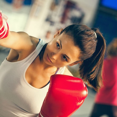 Thử sức với 9 bài tập kickboxing hiệu quả tại nhà