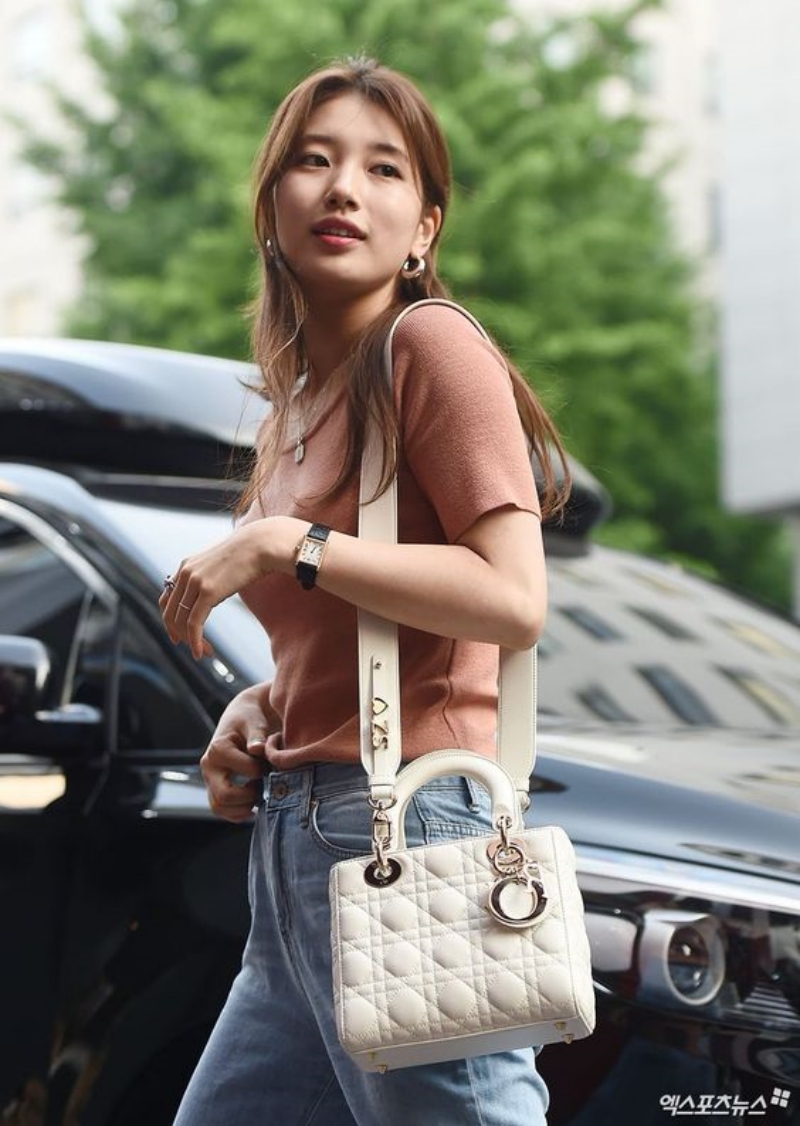 Suzy Bae shows us whats in her favourite Lady Dior bag