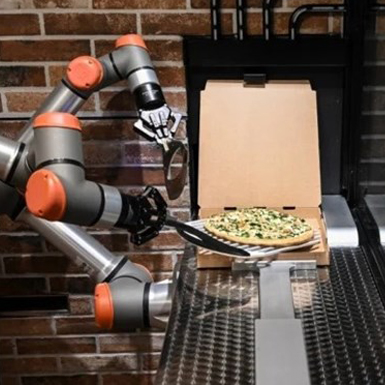 Độc đáo cửa hàng pizza ở Pháp chỉ toàn robot phục vụ