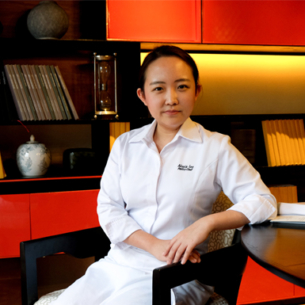 Park Hyatt Saigon bổ nhiệm trưởng bộ phận bếp bánh – Alexis Lee