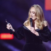 Danh ca Adele thắng lớn tại giải thưởng âm nhạc Brit Awards 2022