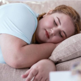 Nghiên cứu: Ngủ thêm 1 tiếng mỗi ngày có thể làm giảm 10kg trọng lượng