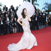 #Cannes2022: Vũ khúc thời trang thảm đỏ rực rỡ sắc màu của dàn sao châu Á